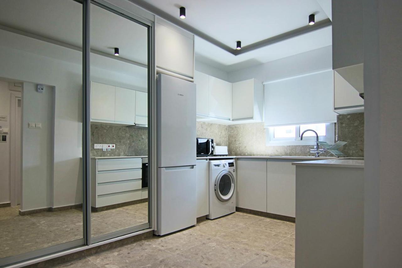 شقة Phaedrus Living: Seaside Luxury Flat Lighthouse 69 بافوس المظهر الخارجي الصورة