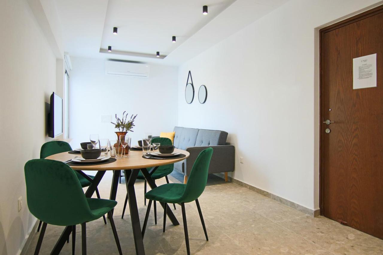 شقة Phaedrus Living: Seaside Luxury Flat Lighthouse 69 بافوس المظهر الخارجي الصورة