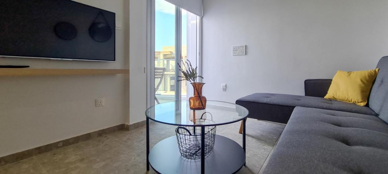 شقة Phaedrus Living: Seaside Luxury Flat Lighthouse 69 بافوس المظهر الخارجي الصورة